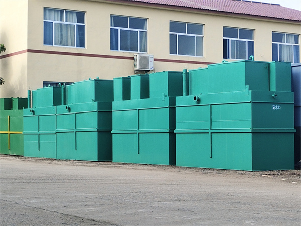 ѧУ������ˮ�����豸